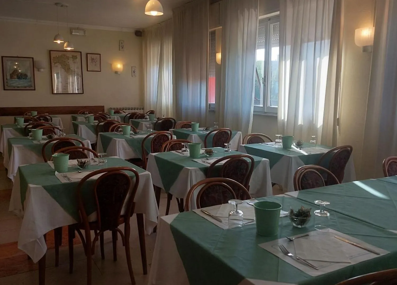 Hotel Laurin リド・ディ・カマイオーレ